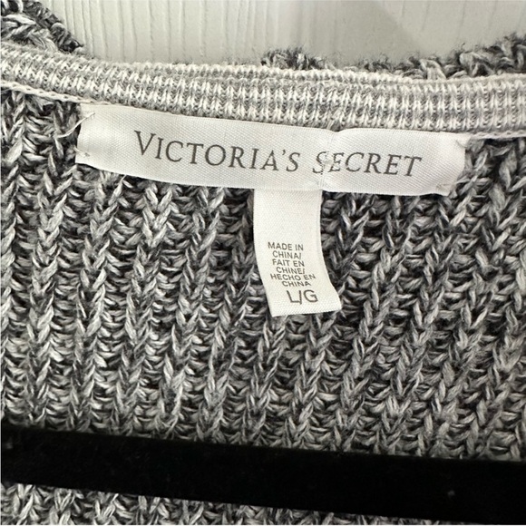 Size L Victoria's Secret Hooded Cable Knit Sweater Cardigan Gray - Picture 4 of 4